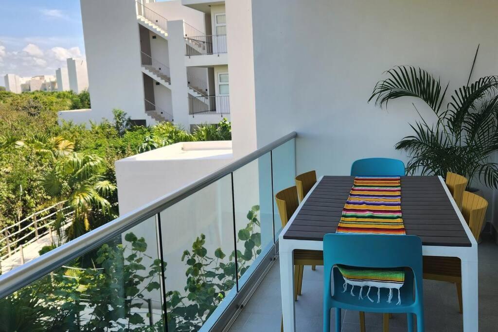 3 Bedroom Luxury Condo Next To Beach & Pools, Ac And Internet アクマル エクステリア 写真
