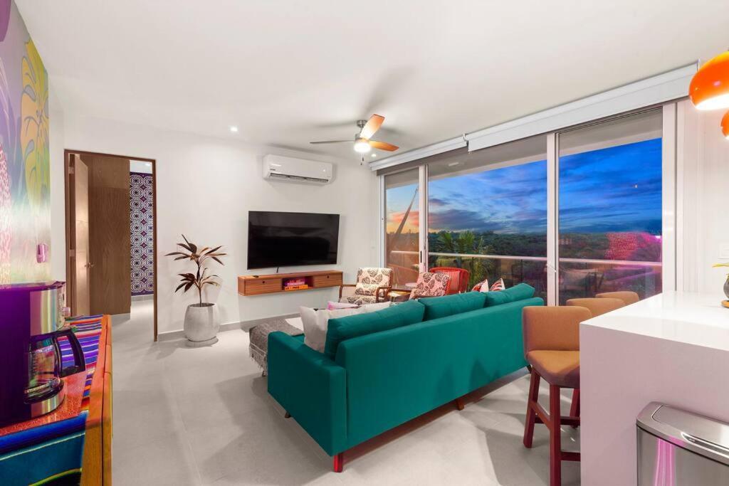 3 Bedroom Luxury Condo Next To Beach & Pools, Ac And Internet アクマル エクステリア 写真