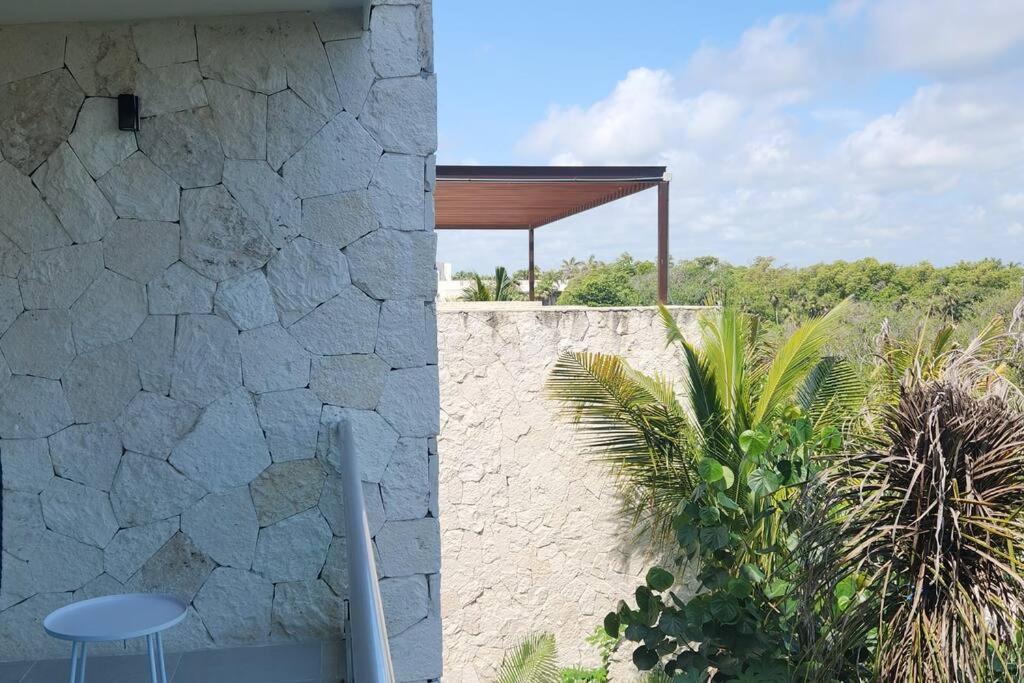 3 Bedroom Luxury Condo Next To Beach & Pools, Ac And Internet アクマル エクステリア 写真