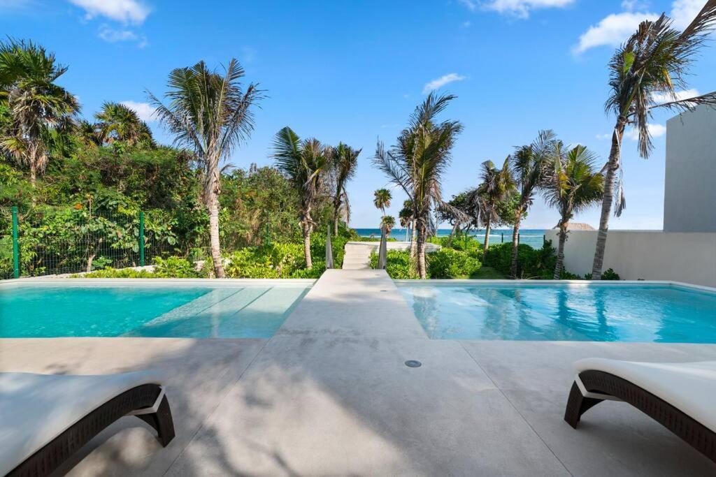 3 Bedroom Luxury Condo Next To Beach & Pools, Ac And Internet アクマル エクステリア 写真