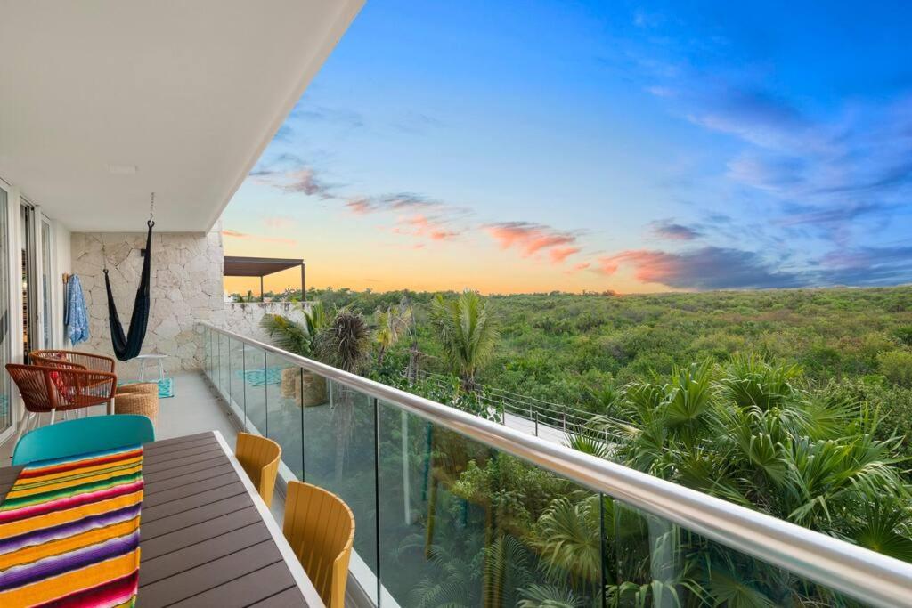 3 Bedroom Luxury Condo Next To Beach & Pools, Ac And Internet アクマル エクステリア 写真